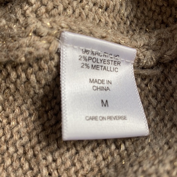 New York & Company, Medium, brown sweater - Picture 4 of 5